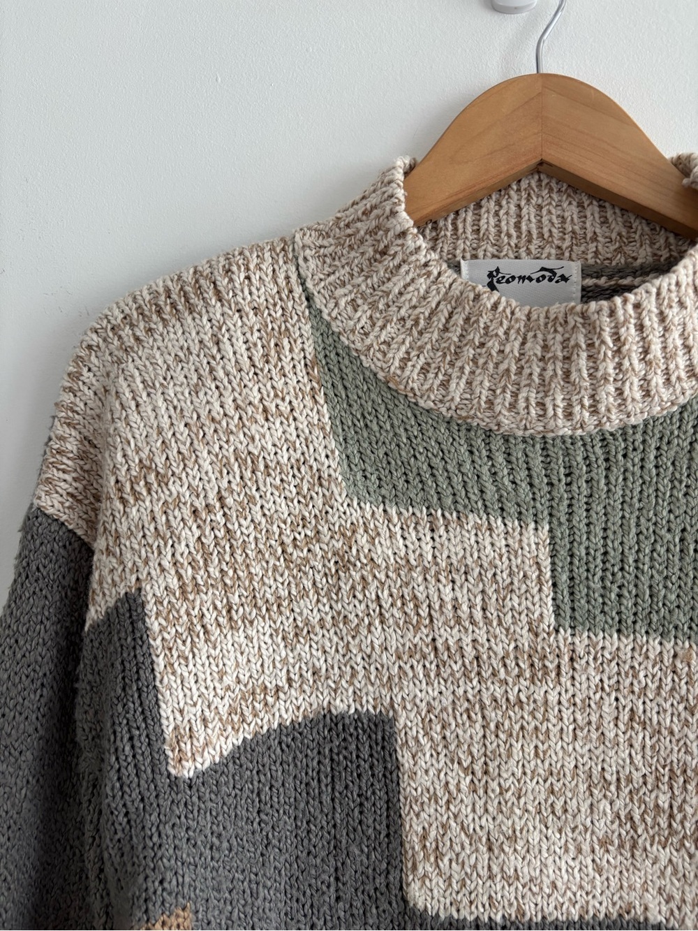 Vintage Geo-Block Abstract Neutral Pattern Mockneck Sweater - Picture 3 of 12